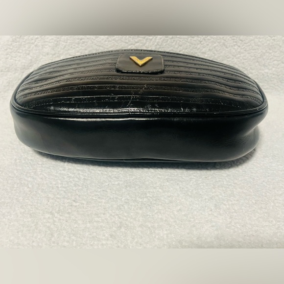 Mario Valentino Monogram Black Clutch - Picture 14 of 15
